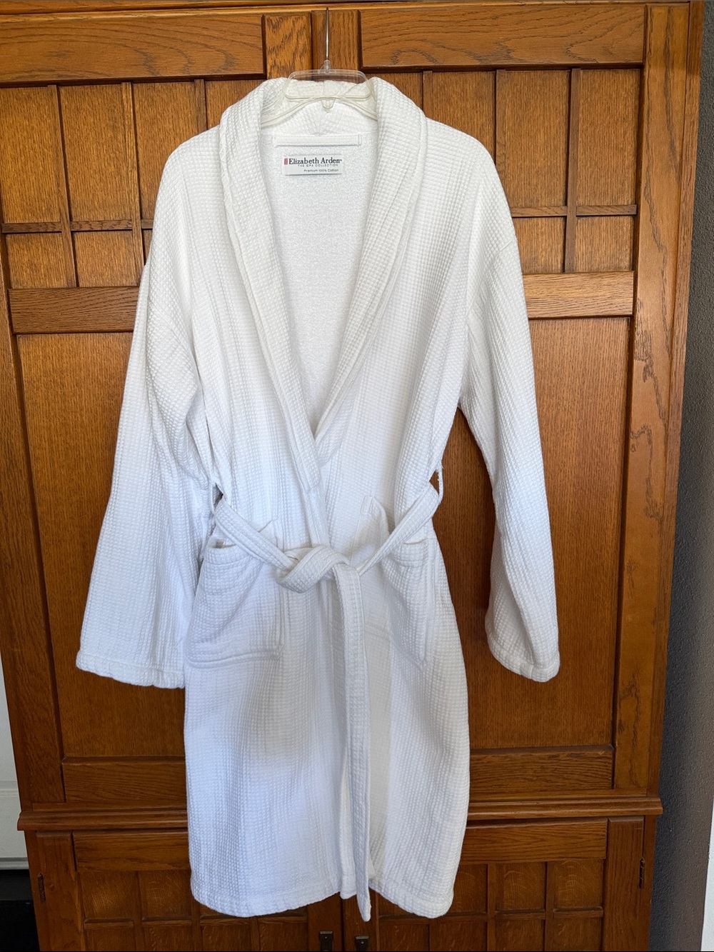 Elizabeth Arden White Waffle Weave Spa Collection Robe